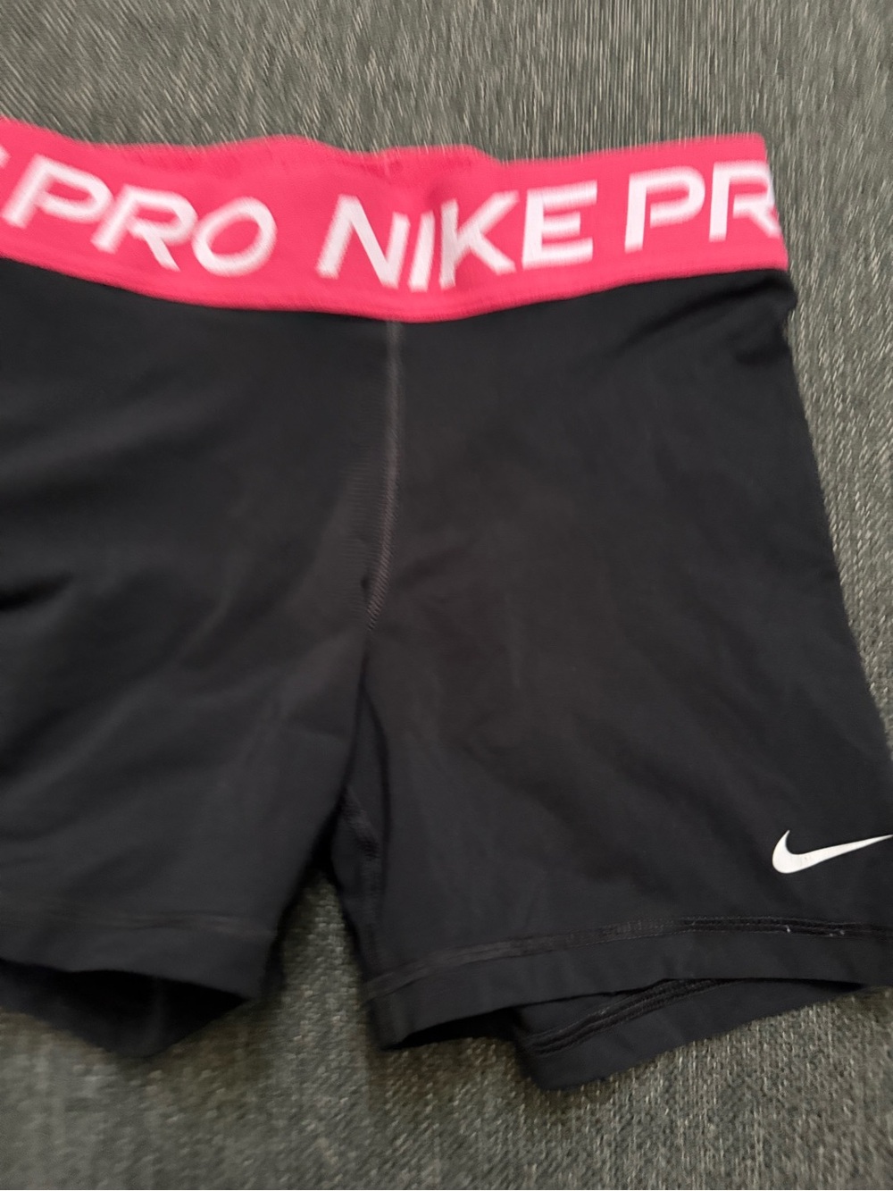 Women’s Nike Pro Black Compression Shorts with Pink Waistband size Medium - Picture 3 of 9